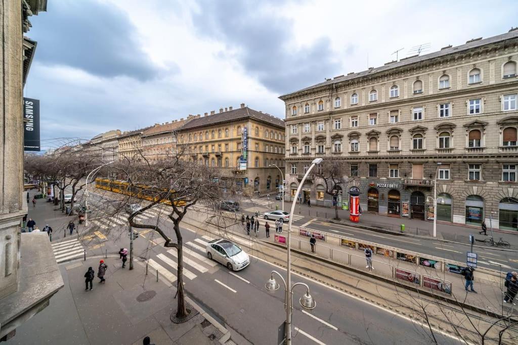 Andrassy Grandeur With Indoor Parking Lejlighed Budapest Eksteriør billede