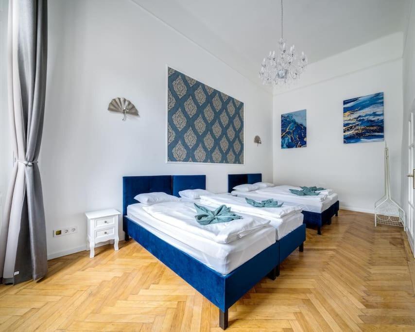 Andrassy Grandeur With Indoor Parking Lejlighed Budapest Eksteriør billede