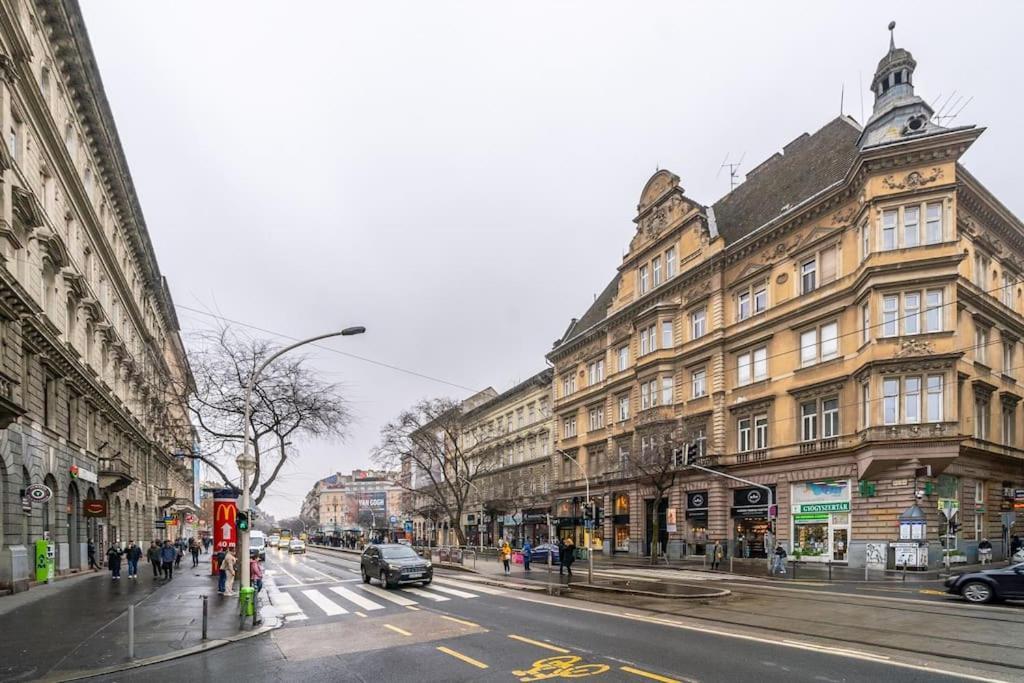 Andrassy Grandeur With Indoor Parking Lejlighed Budapest Eksteriør billede