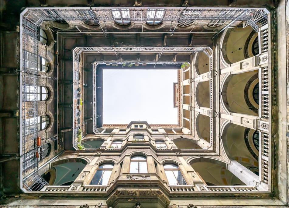 Andrassy Grandeur With Indoor Parking Lejlighed Budapest Eksteriør billede