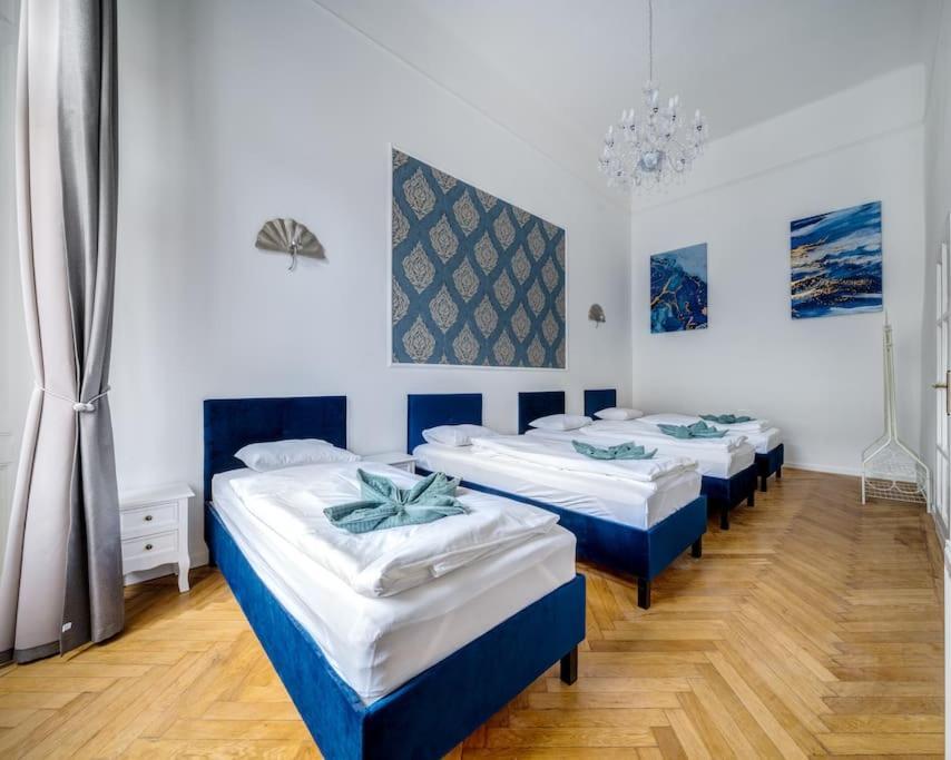 Andrassy Grandeur With Indoor Parking Lejlighed Budapest Eksteriør billede